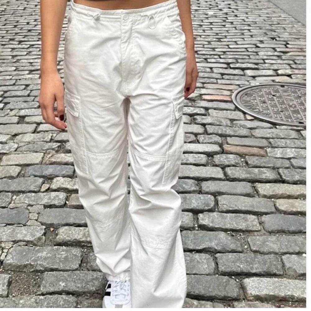 Brandy melville white cargo pants one size
